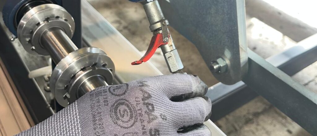 Come si fa la manutenzione del tuo forno per la tempra del vetro